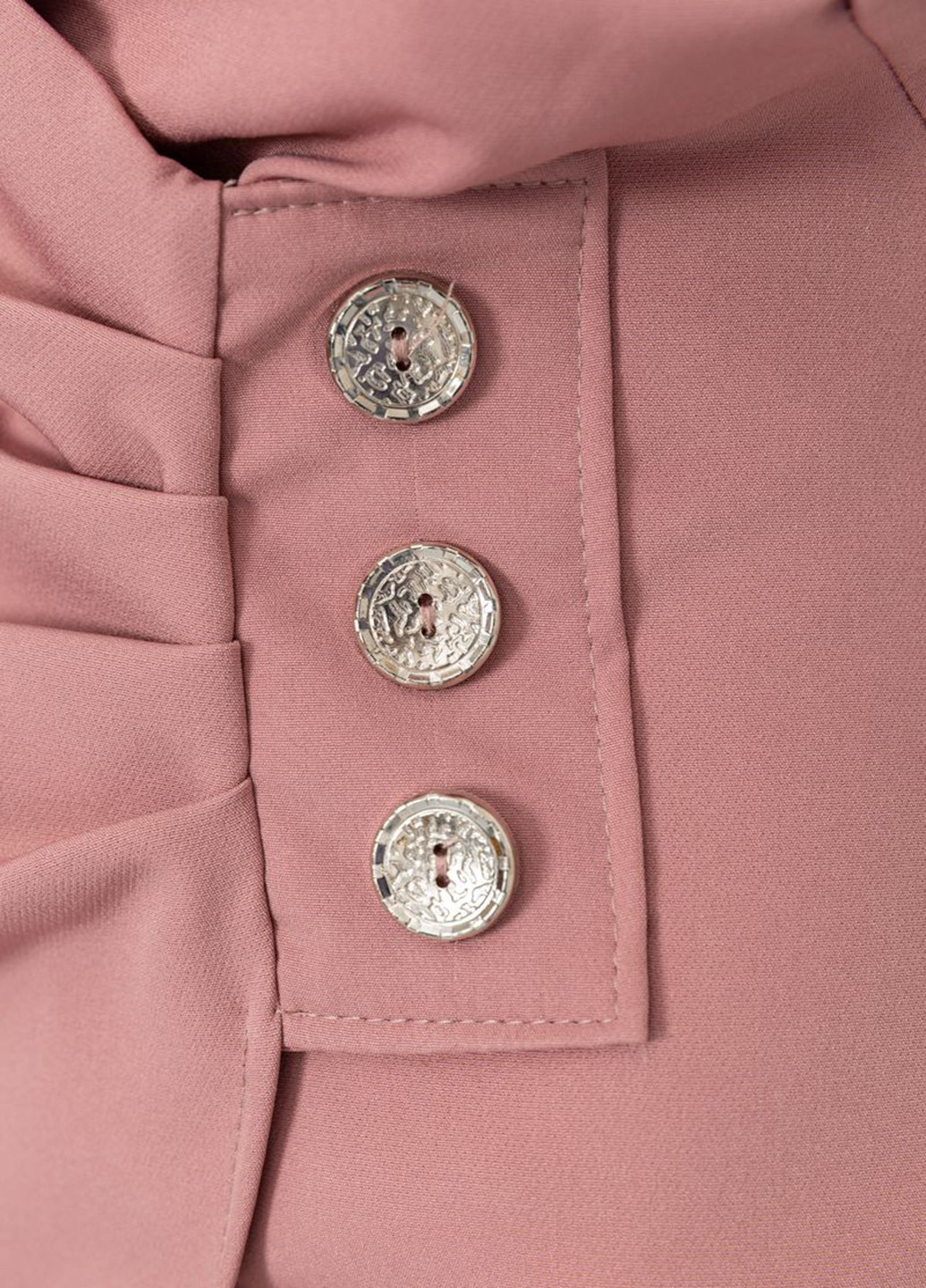 Пудровое кэжуал платье на запах Ager однотонное