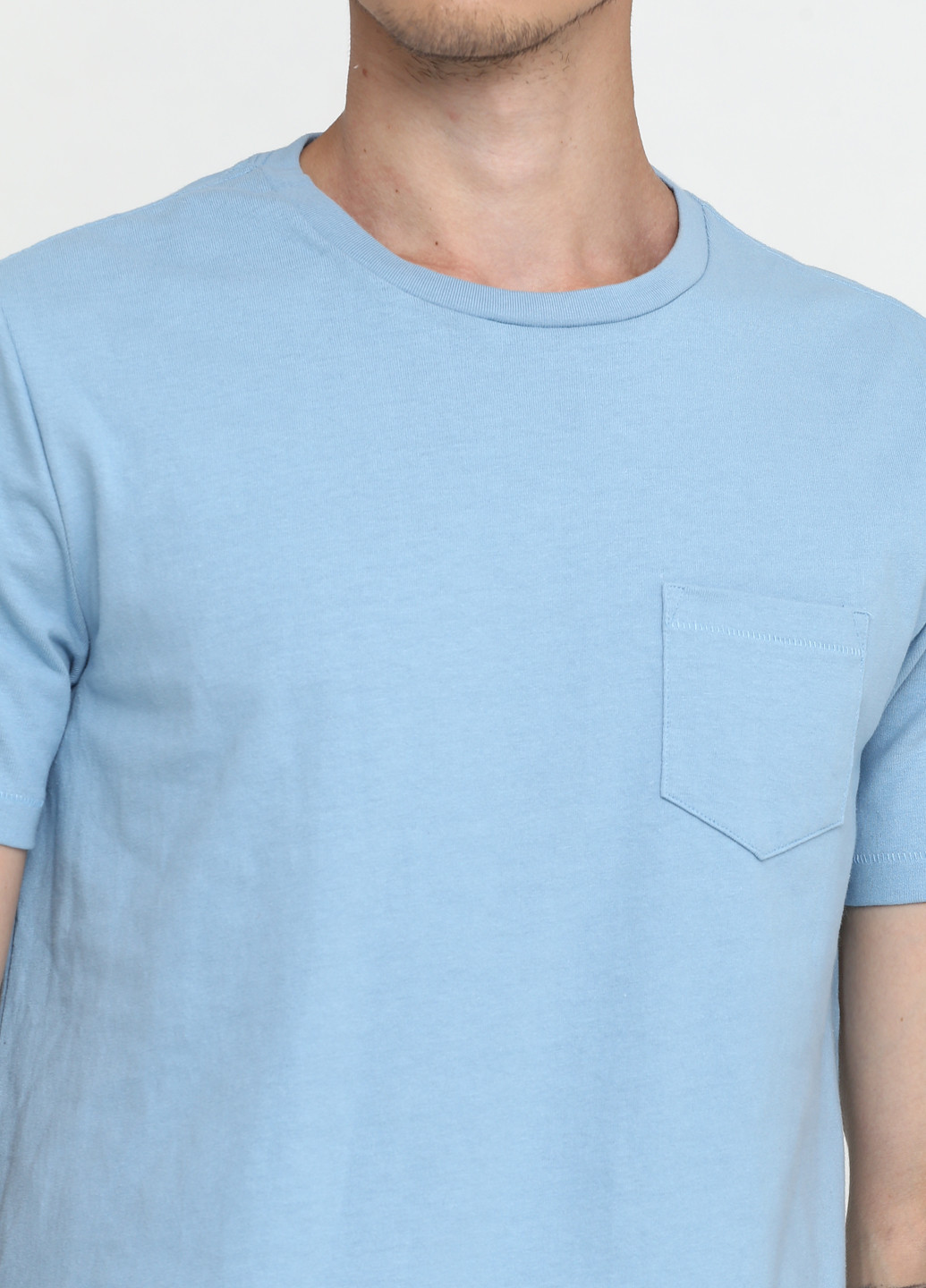 Блакитна футболка Gap