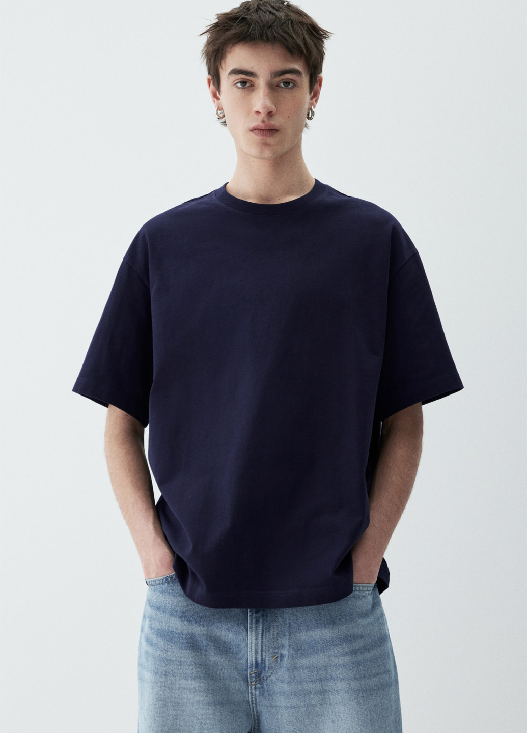 Темно-синяя футболка H&M