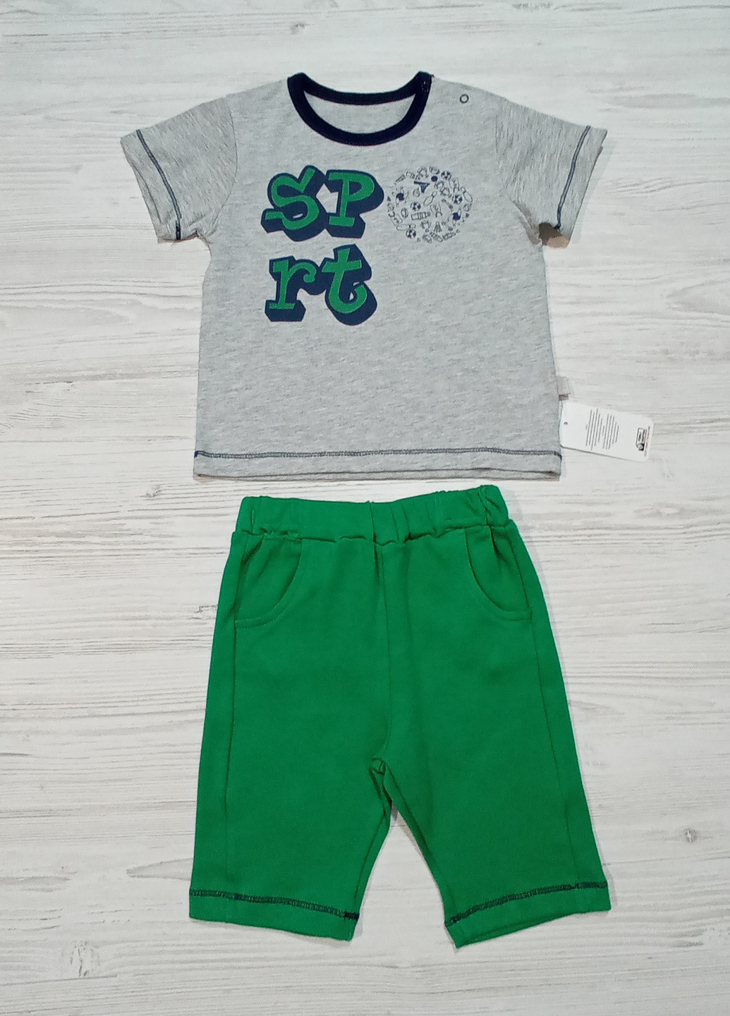 Зеленый летний костюм для мальчика лето, футболка +шорты Bebetto