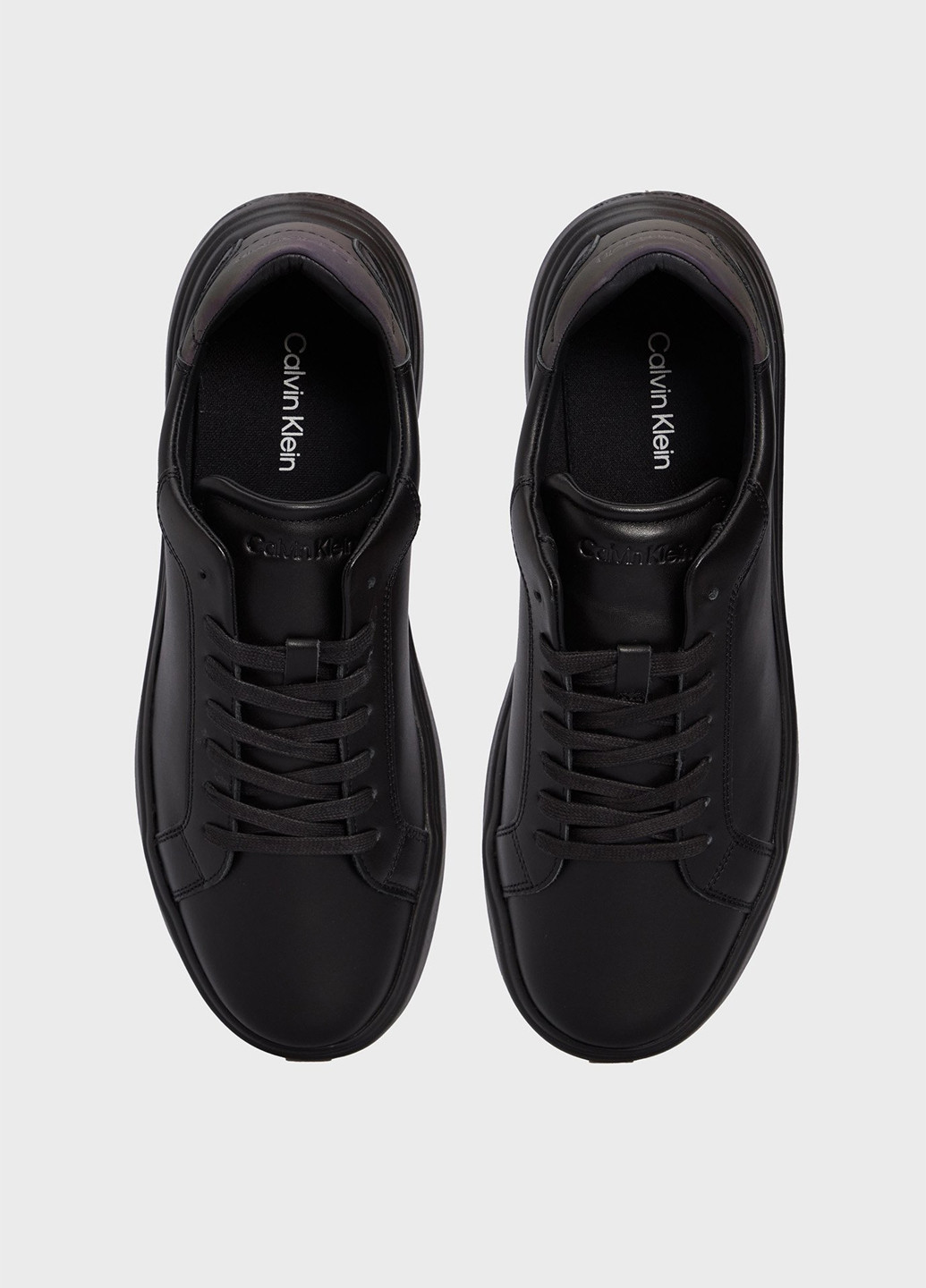 Черные всесезонные кроссовки Calvin Klein