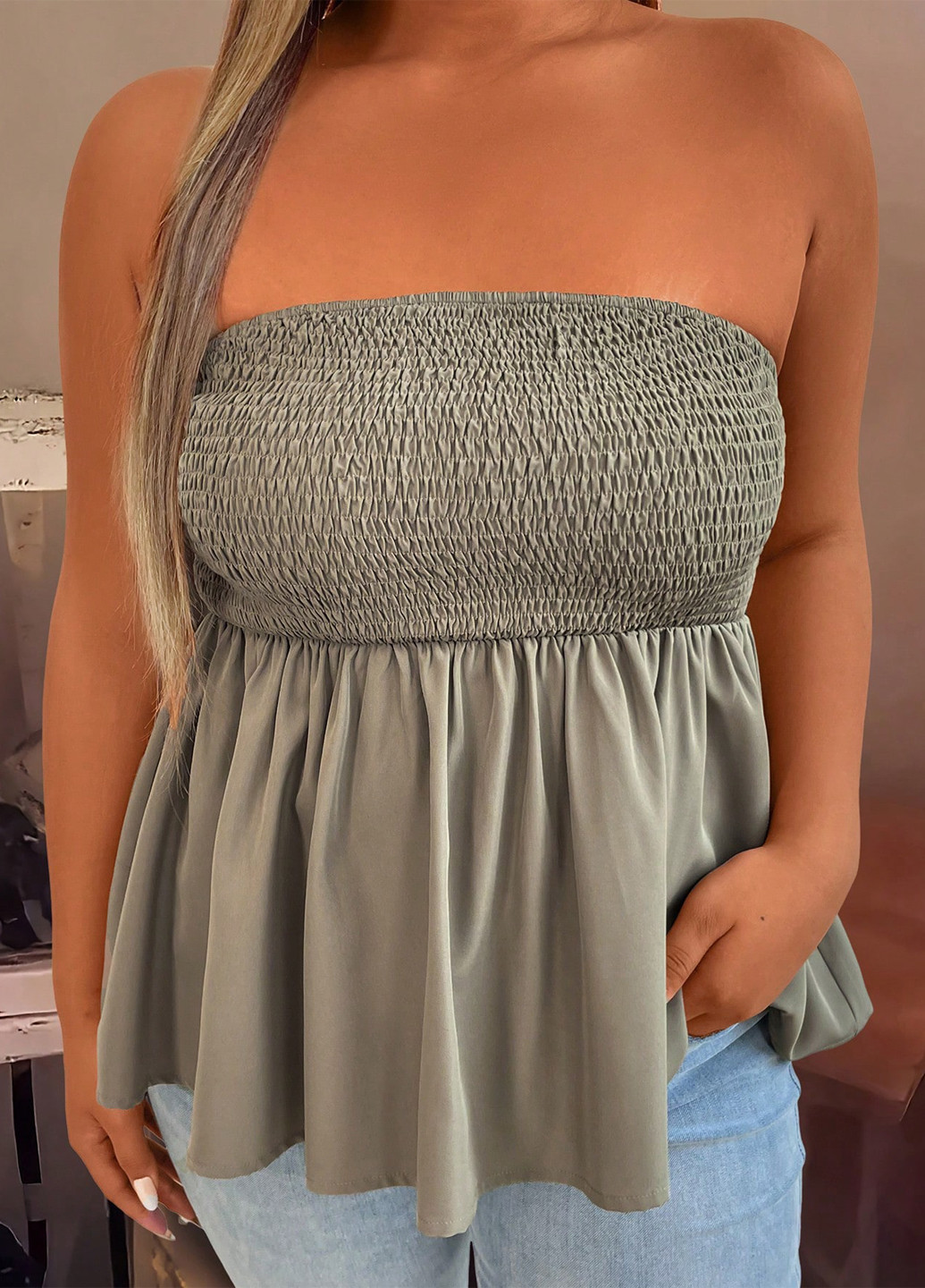 Темно-бежева блуза з баскою SHEIN