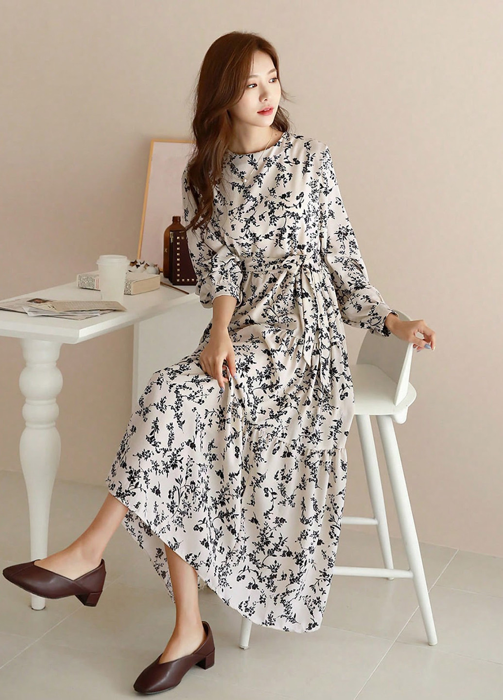 Кремова кежуал сукня а-силует SHEIN з квітковим принтом