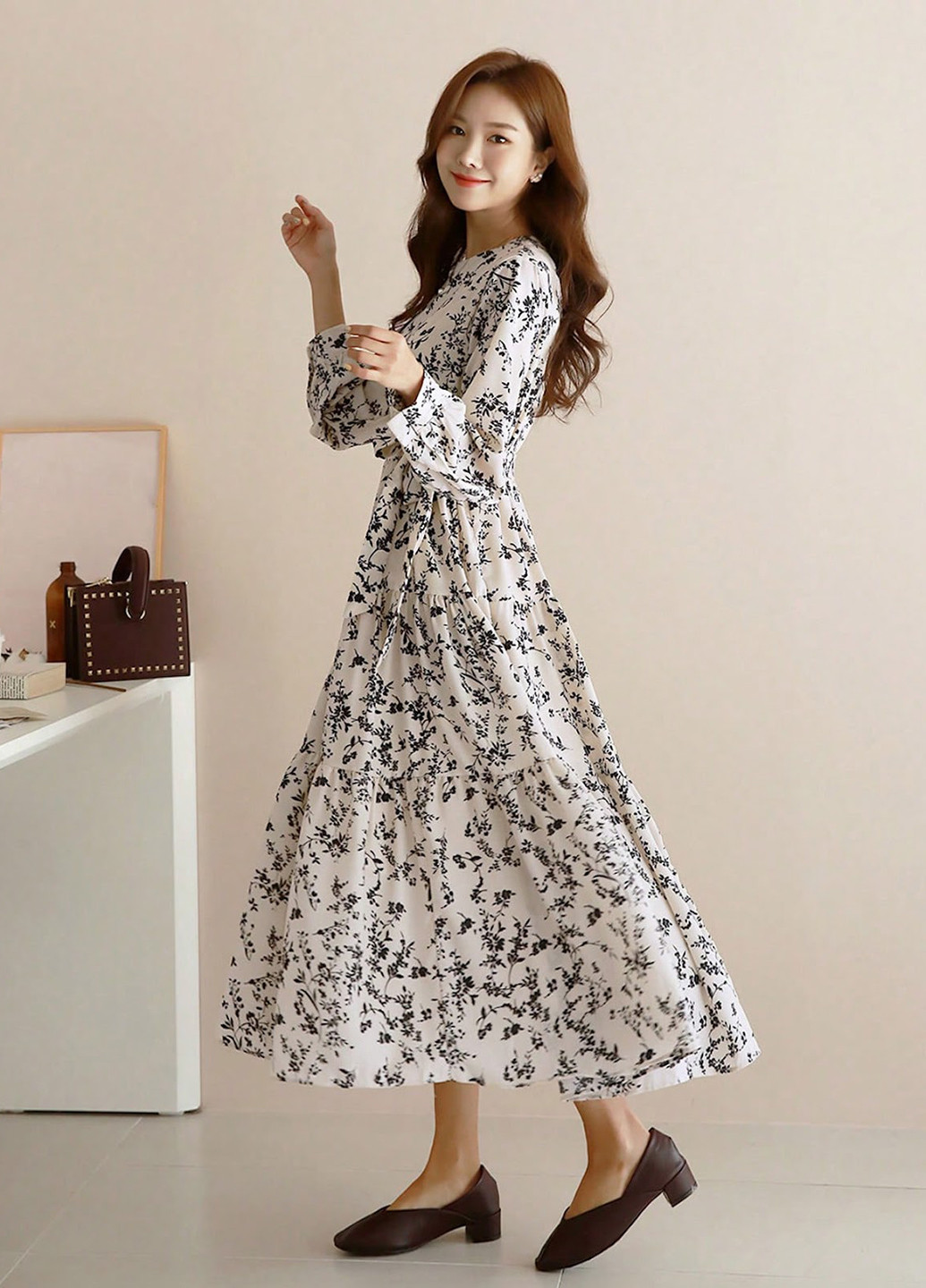 Кремова кежуал сукня а-силует SHEIN з квітковим принтом