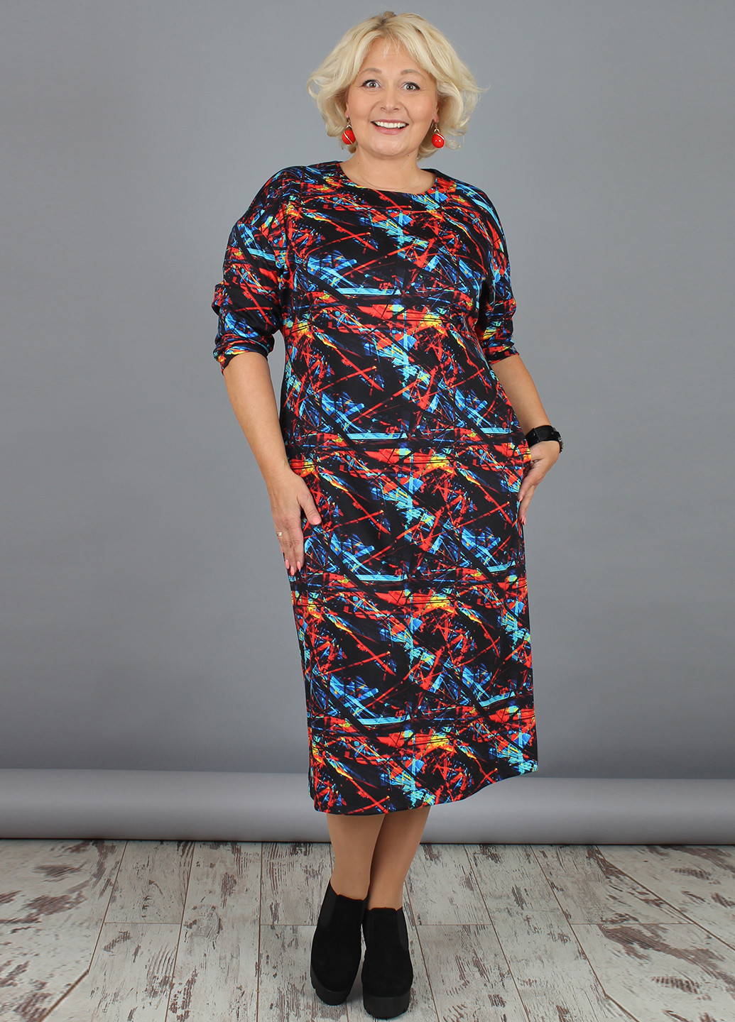Комбинированное кэжуал платье футляр Nadin с абстрактным узором