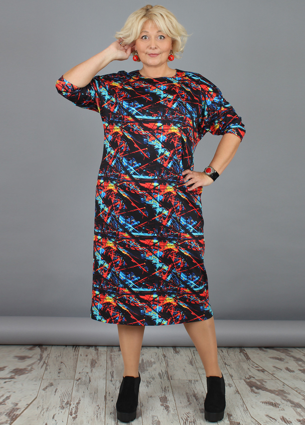 Комбинированное кэжуал платье футляр Nadin с абстрактным узором