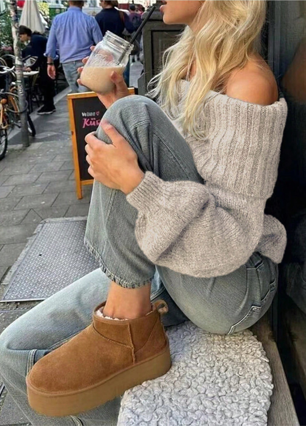 Бежевий демісезонний светр SHEIN