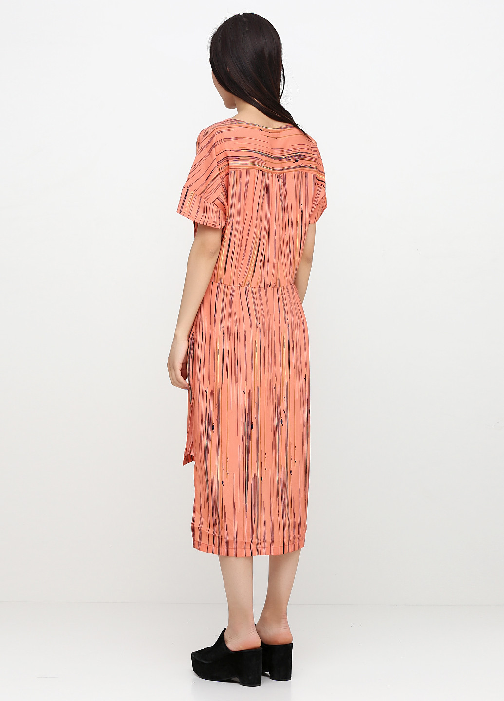 Персикова кежуал сукня Minus з абстрактним візерунком