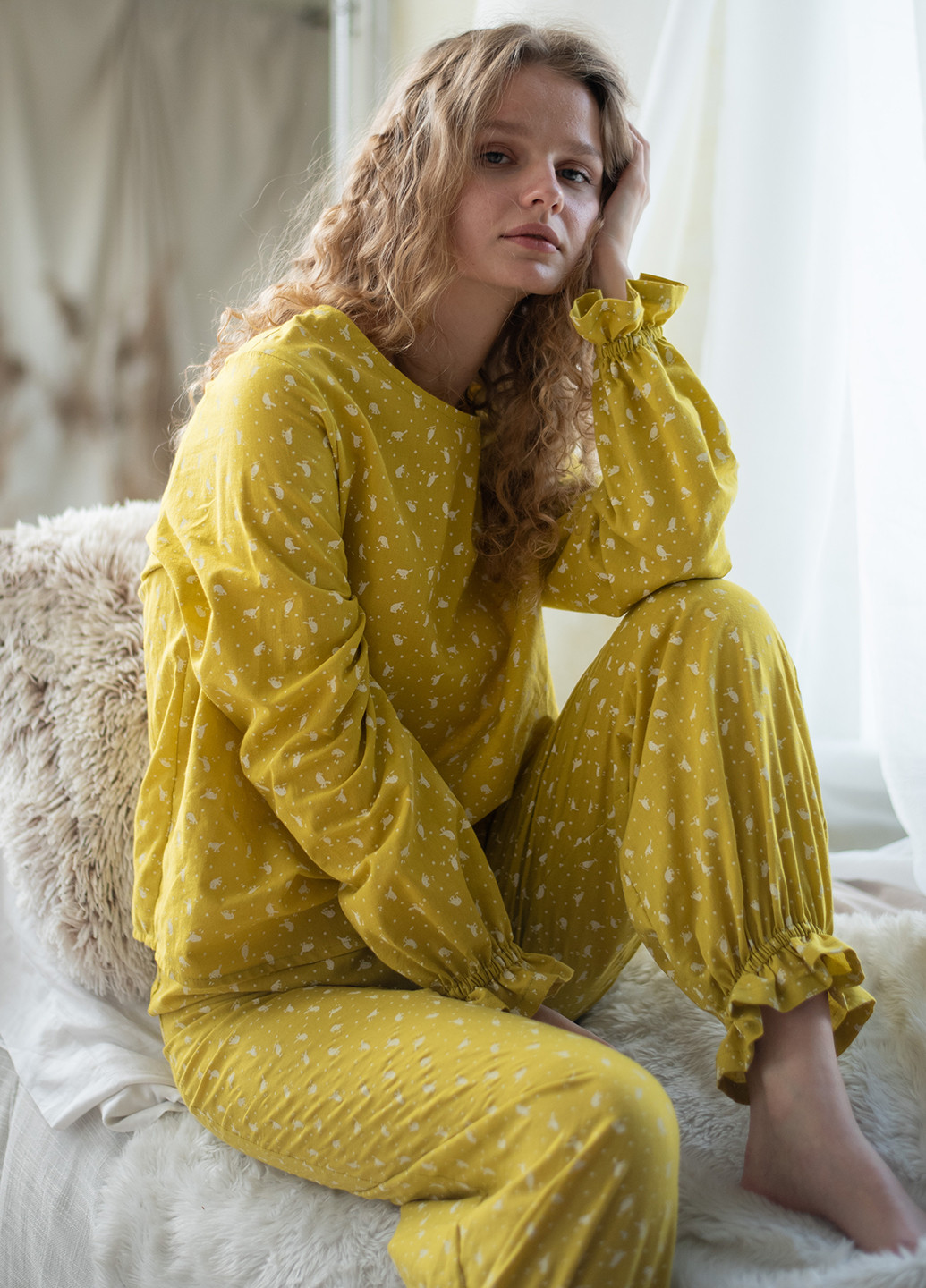 Светло-желтая всесезон пижама (лонгслив, брюки) лонгслив + брюки Silence