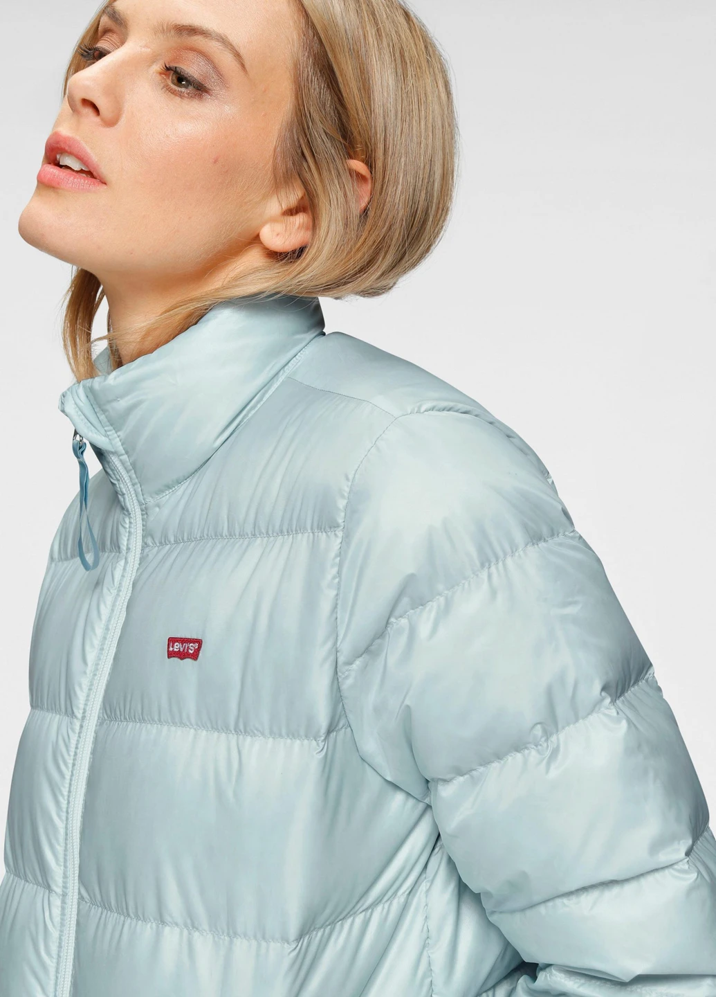 Светло-голубая демисезонная куртка Levi's