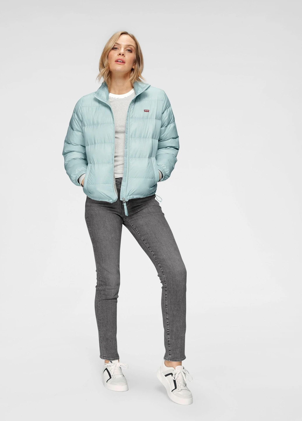 Светло-голубая демисезонная куртка Levi's