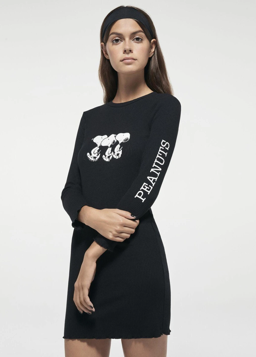 Чорна сукня демісезон Bershka