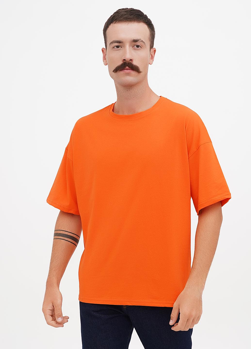Оранжевая футболка Shik