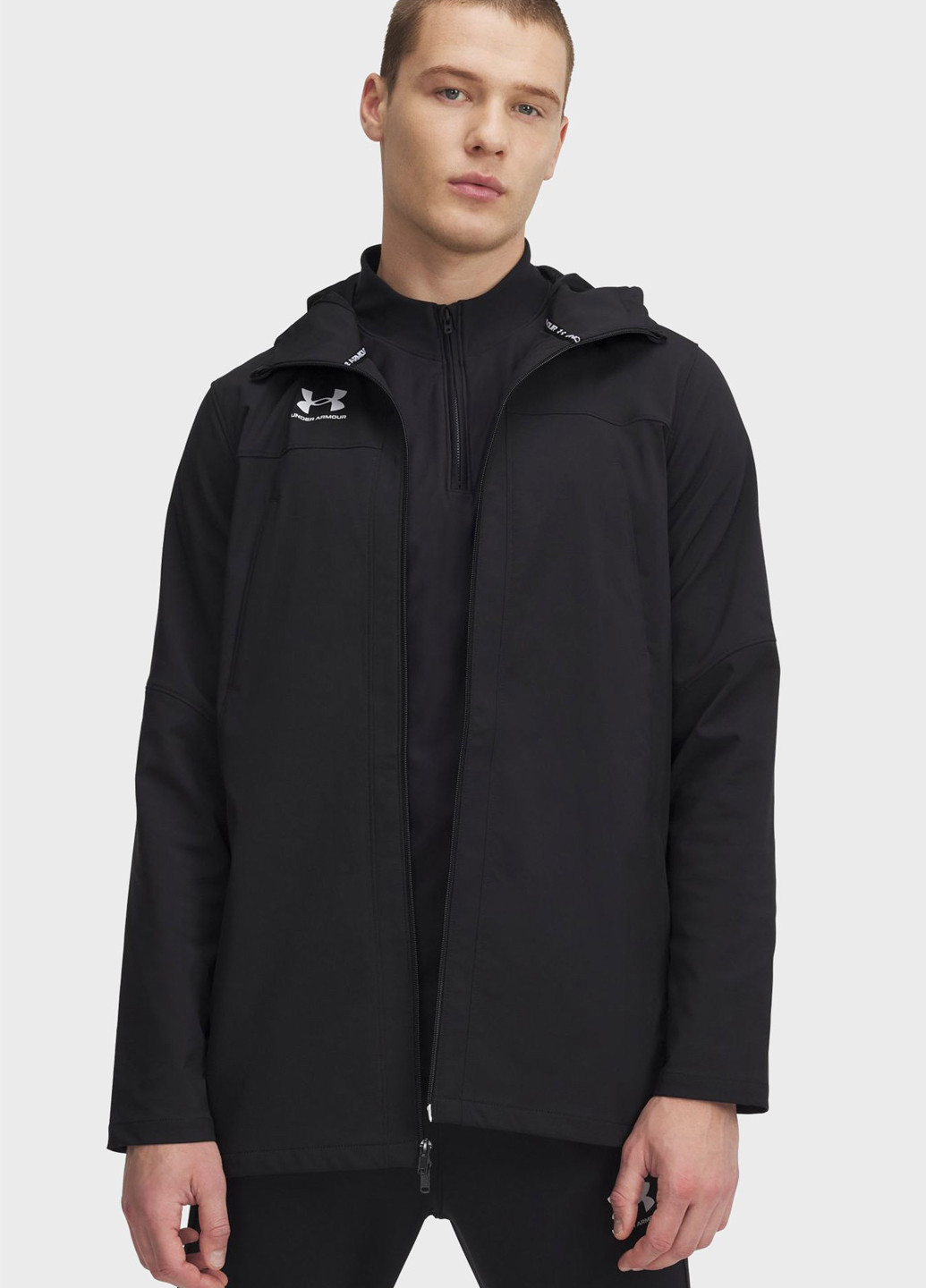 Чорна демісезонна куртка Under Armour