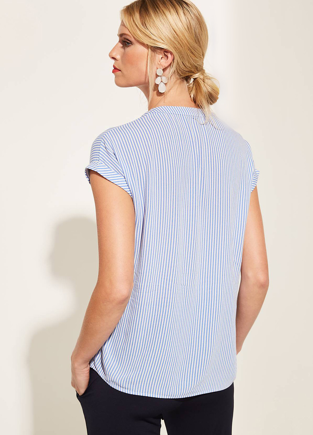 Голубая летняя блузка Comma, by s.Oliver