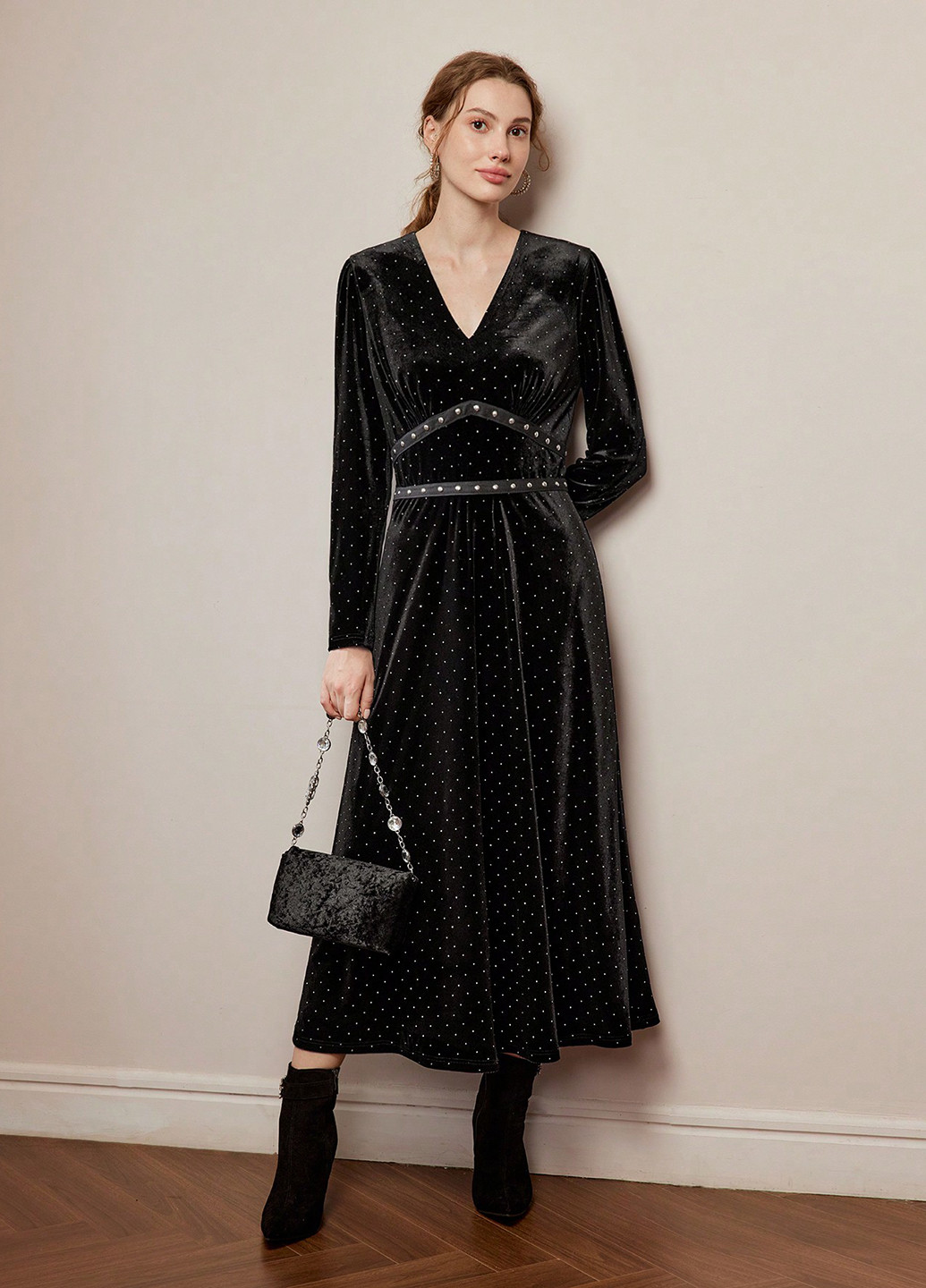 Чорна вечірня сукня кльош SHEIN однотонна