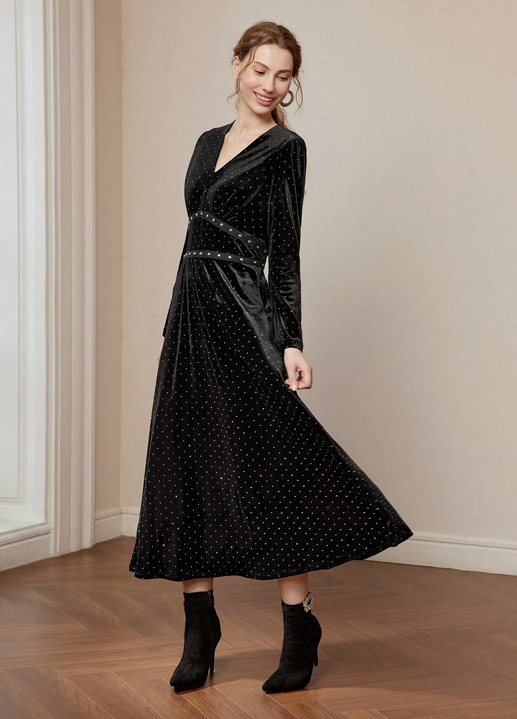 Чорна вечірня сукня кльош SHEIN однотонна