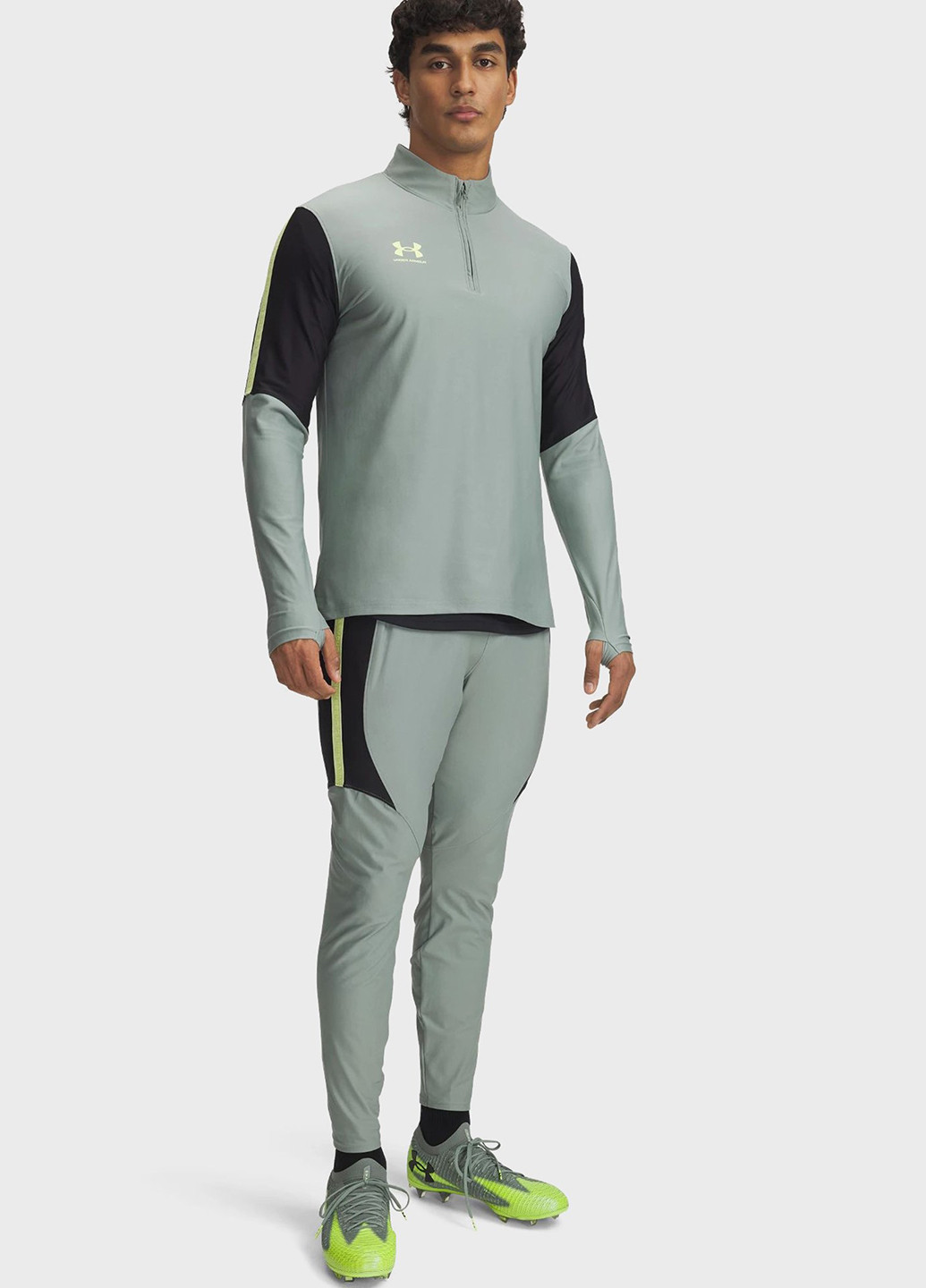 Серо-зеленые спортивные летние зауженные брюки Under Armour