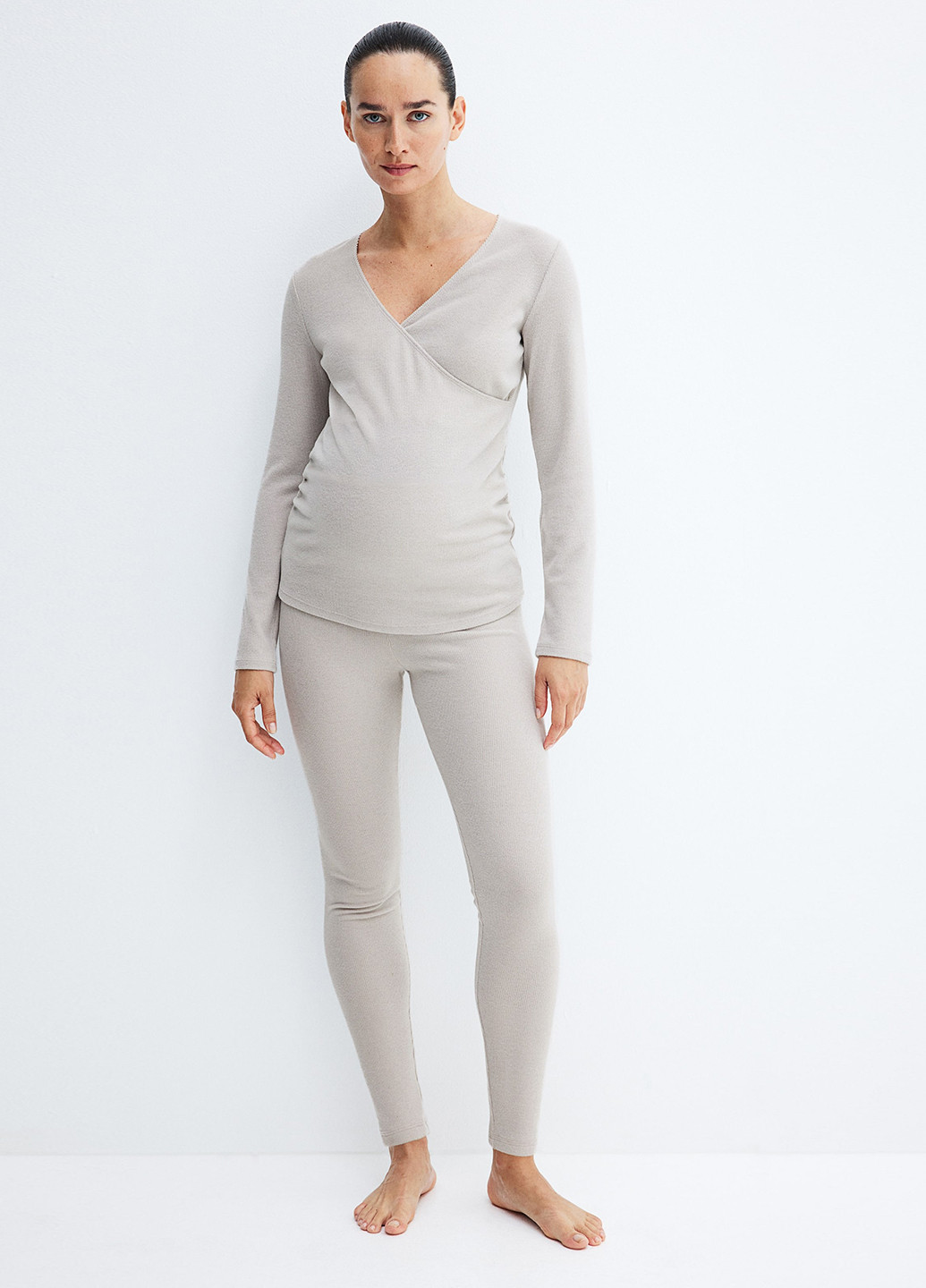 Светло-бежевый демисезонный пуловер для беременных пуловер H&M