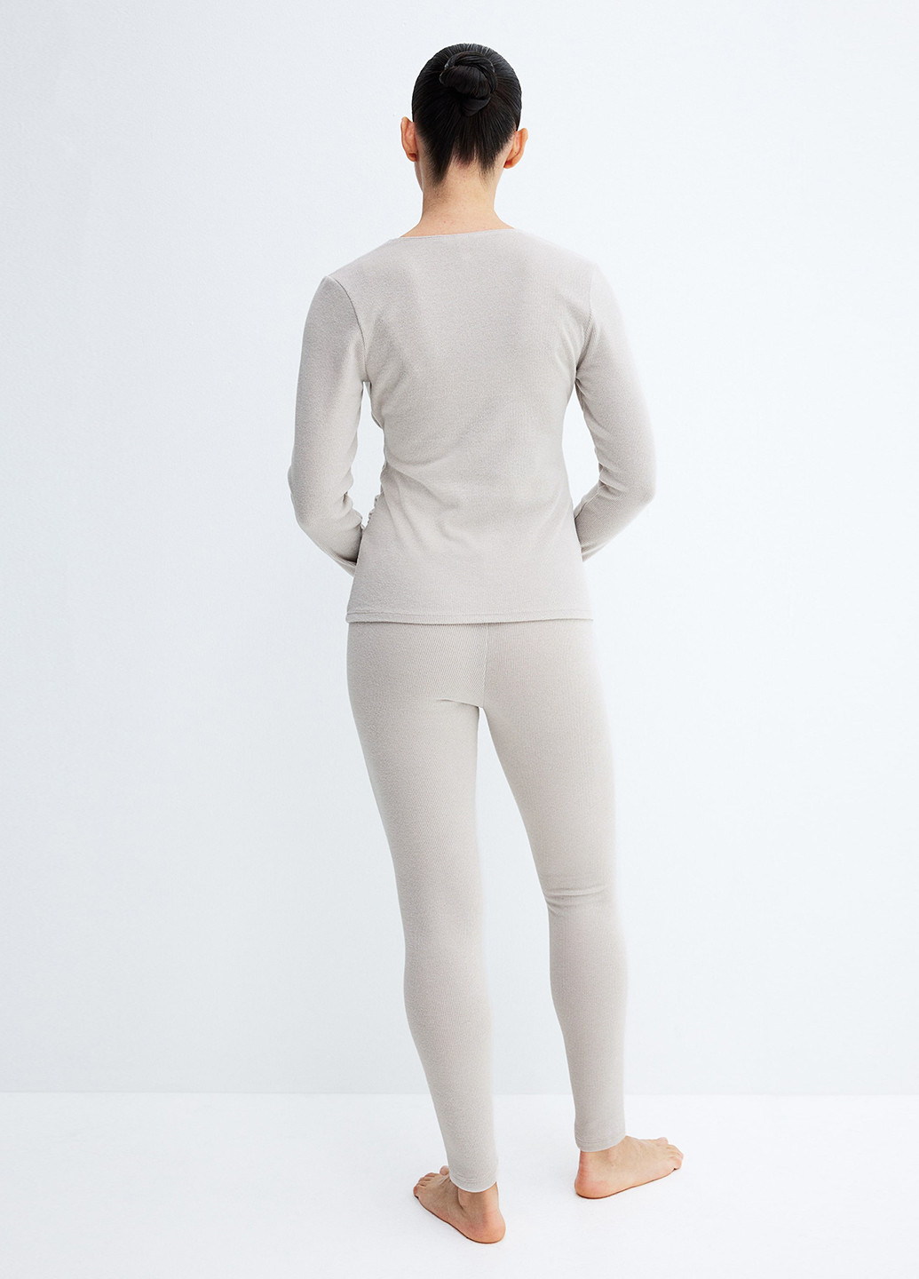 Светло-бежевый демисезонный пуловер для беременных пуловер H&M