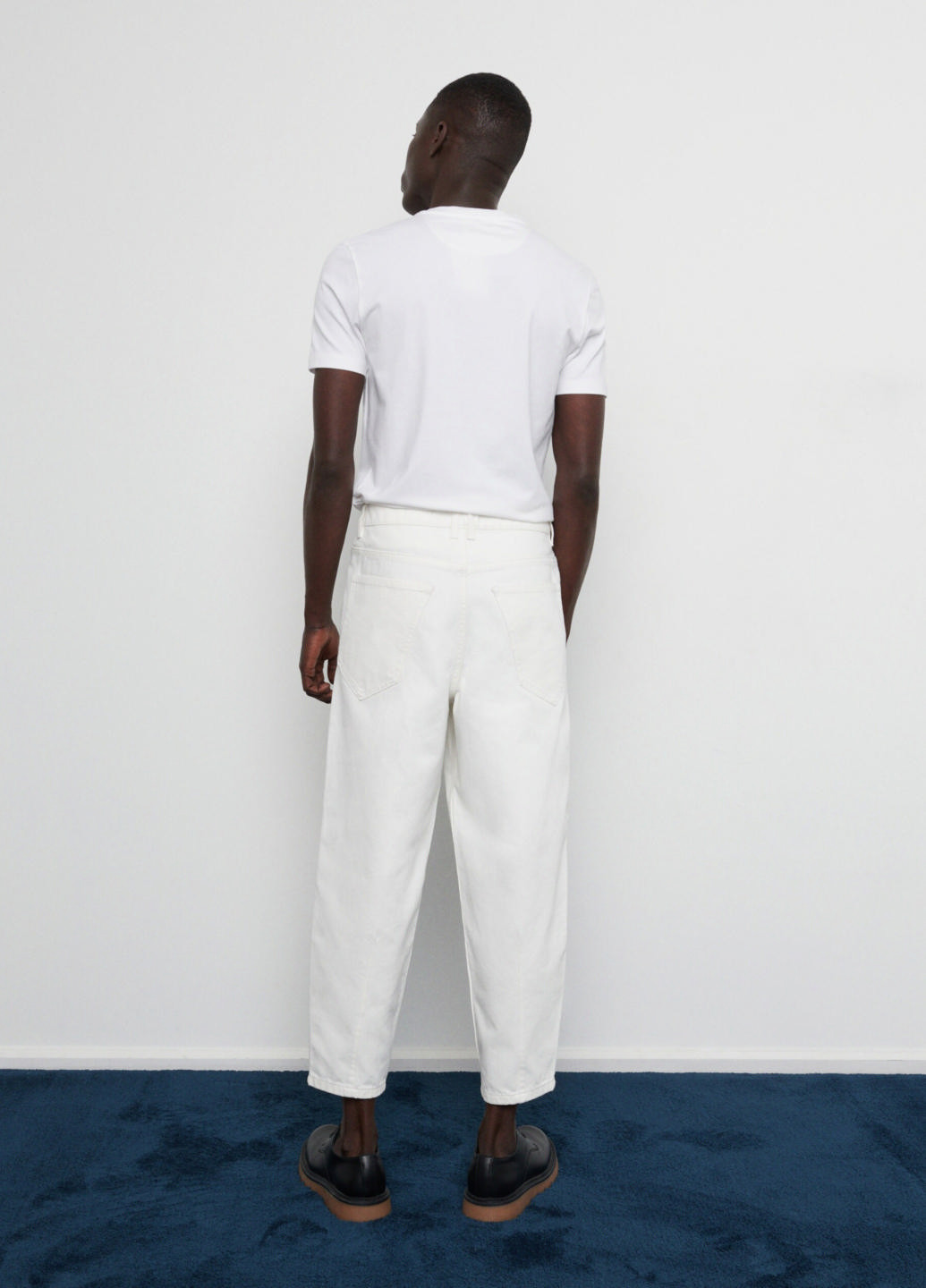 Белые демисезонные укороченные, зауженные джинсы Reserved