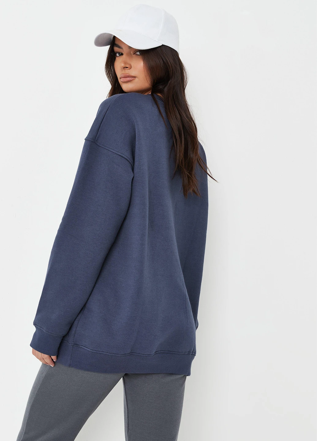 Темно-синий свитшот Missguided надпись без декора (261407723)