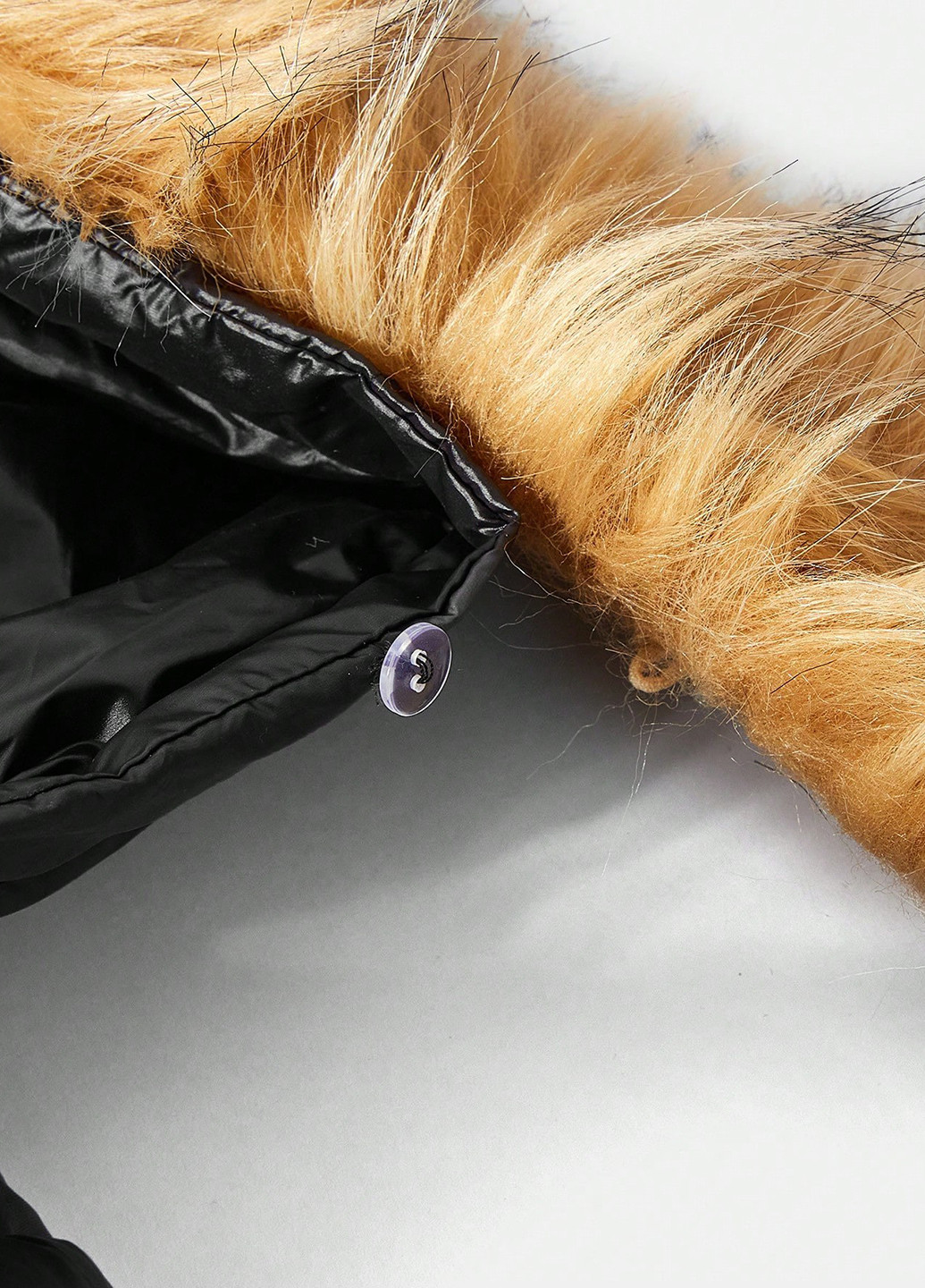 Чорна демісезонна куртка SHEIN