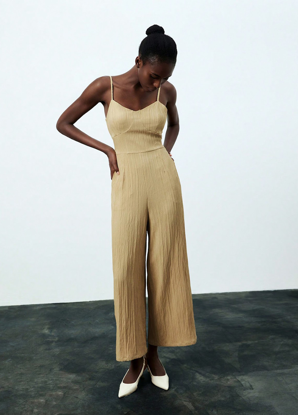 Комбинезон SHEIN комбинезон-брюки однотонный бежевый кэжуал полиэстер