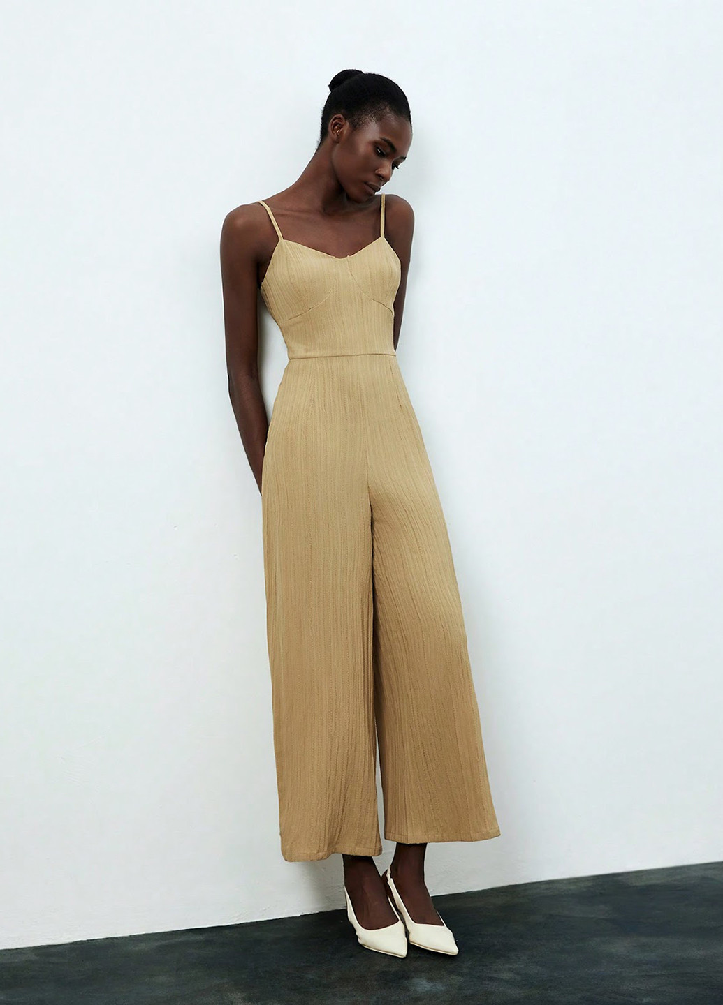 Комбинезон SHEIN комбинезон-брюки однотонный бежевый кэжуал полиэстер