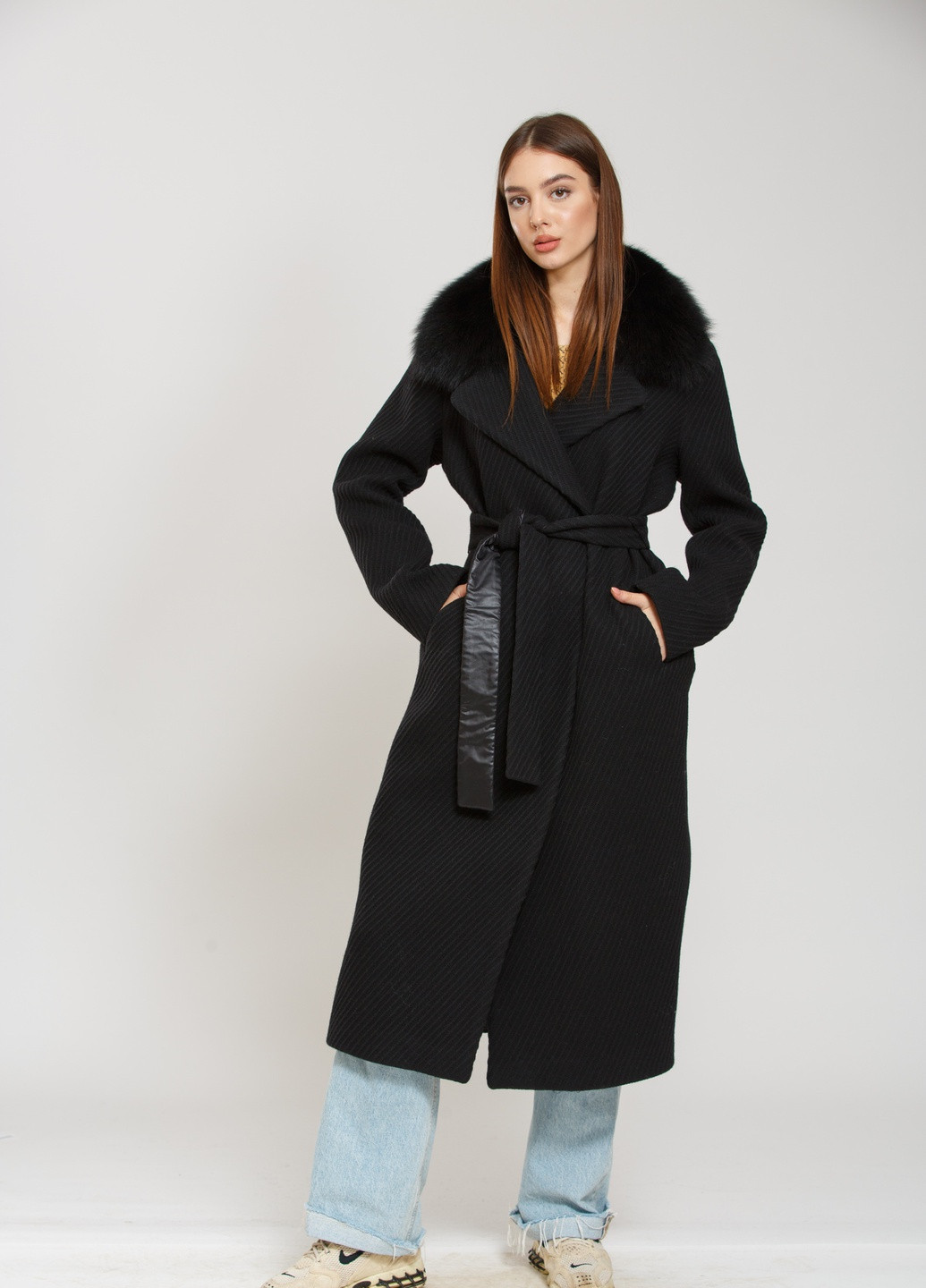 Черное демисезонное Пальто Черный Donna Bacconi
