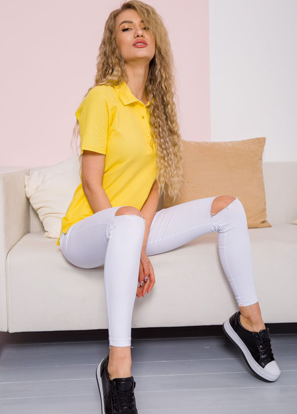 Желтая женская футболка-поло Ager однотонная