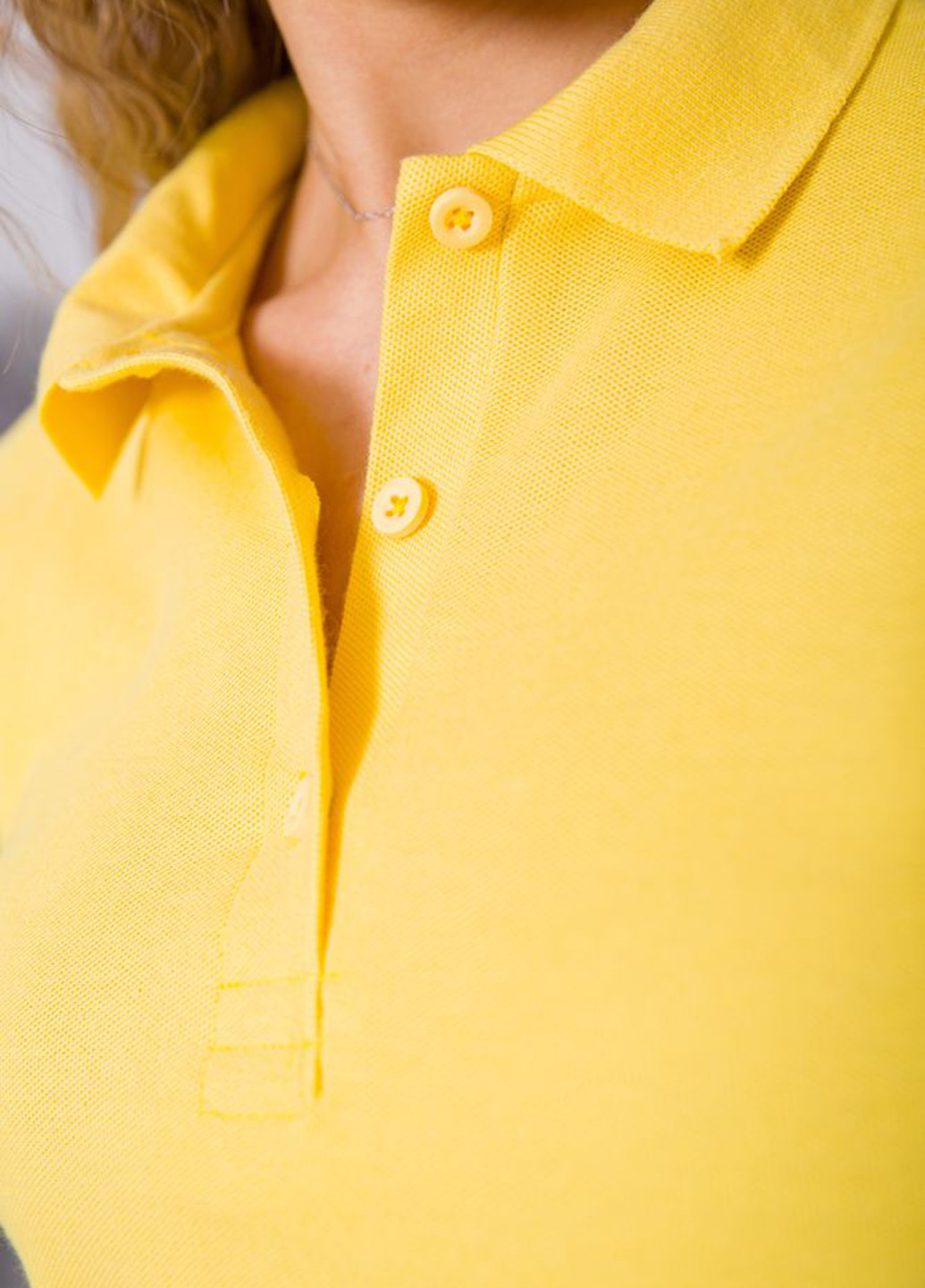 Желтая женская футболка-поло Ager однотонная