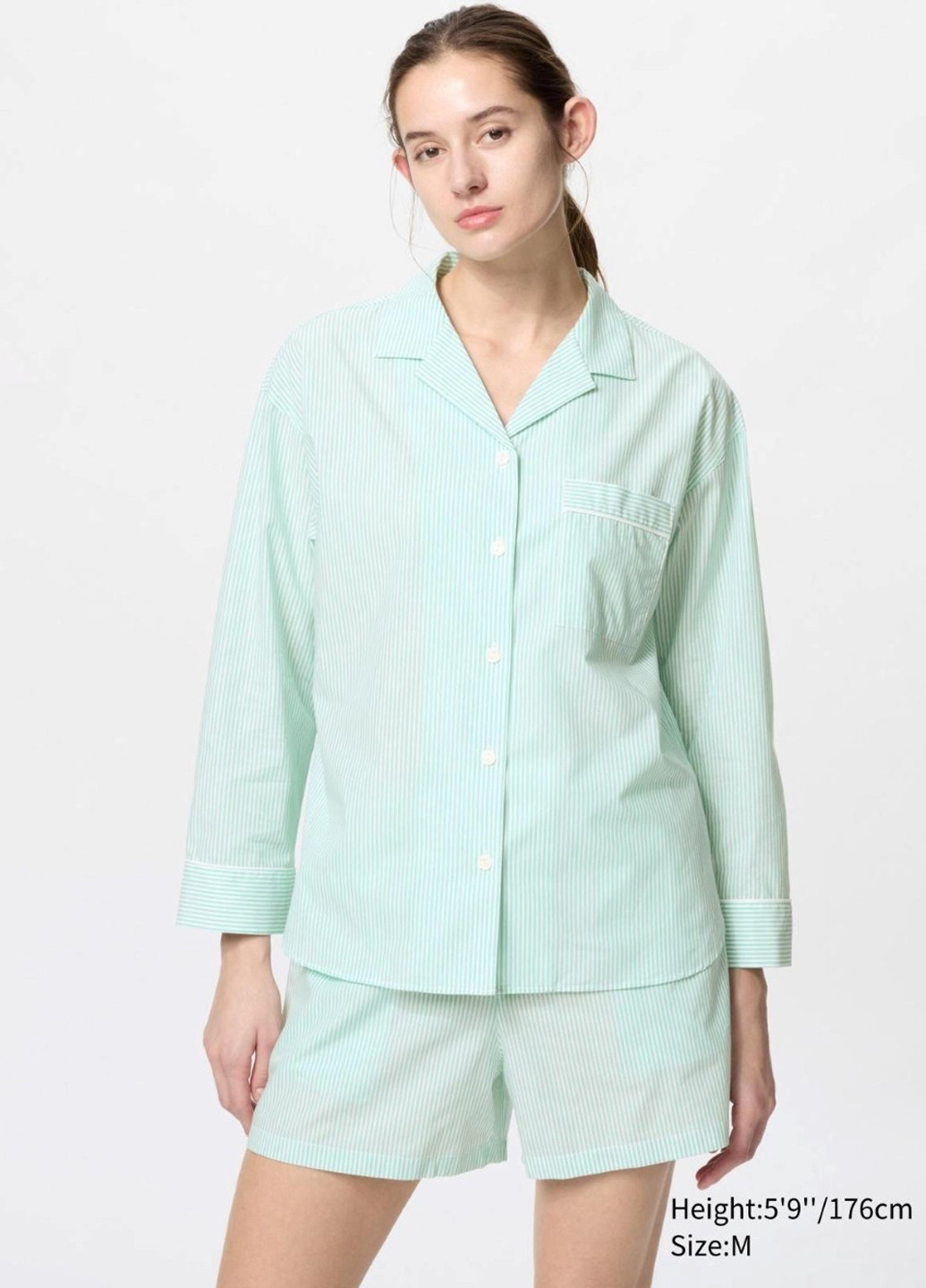 Светло-зеленая всесезон пижама (рубашка, шорты) рубашка + шорты Uniqlo