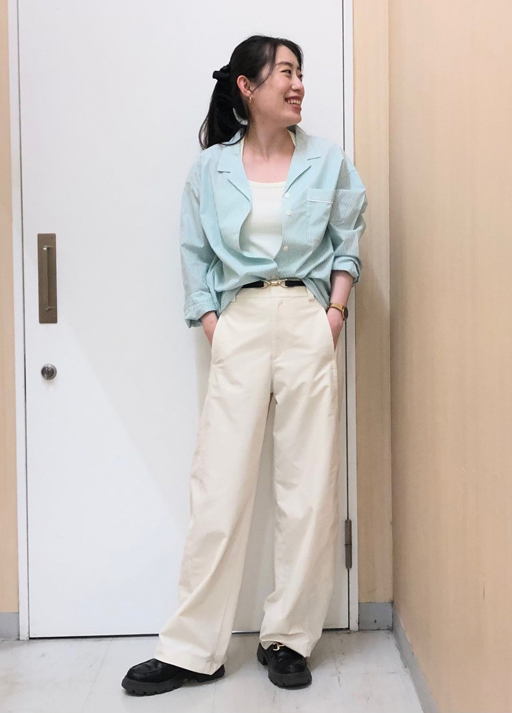 Светло-зеленая всесезон пижама (рубашка, шорты) рубашка + шорты Uniqlo