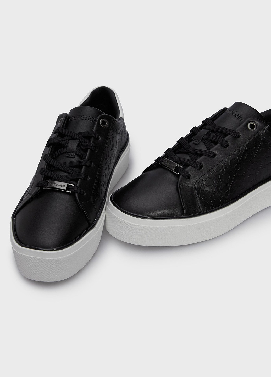 Черно-белые кеды Calvin Klein