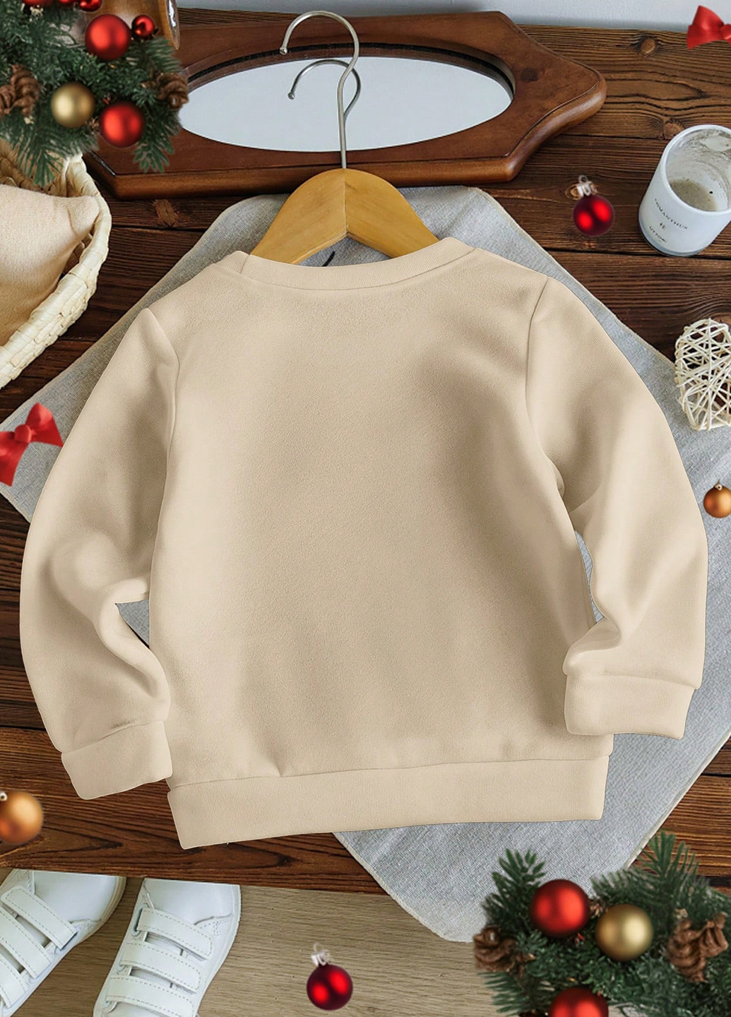 SHEIN свитшот новогодний бежевый кэжуал полиэстер, трикотаж с начесом