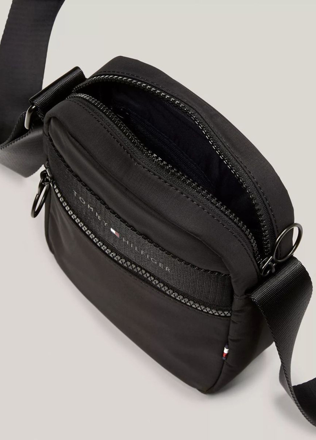 Сумка Tommy Hilfiger (358890601)