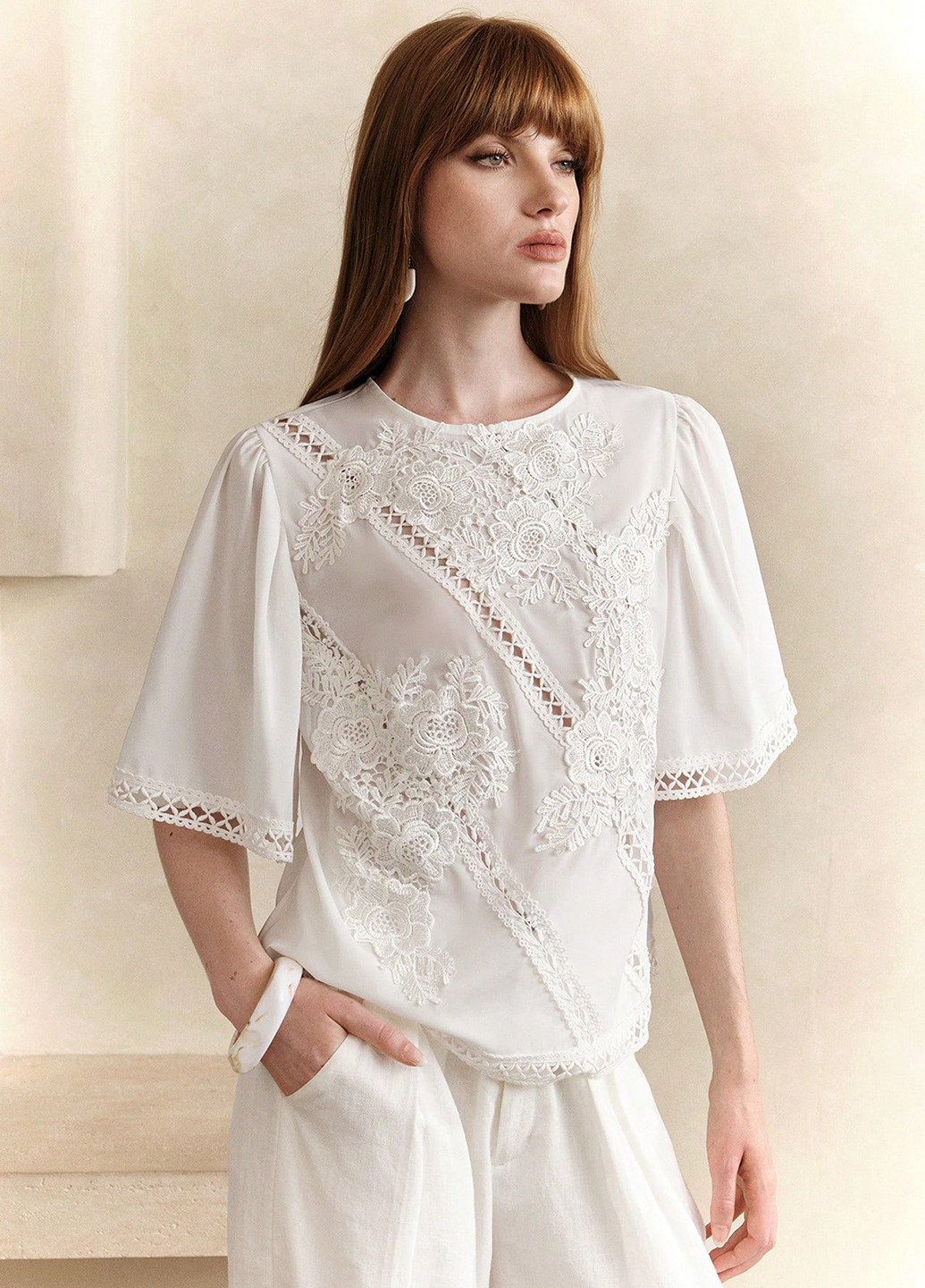 Молочна блуза SHEIN