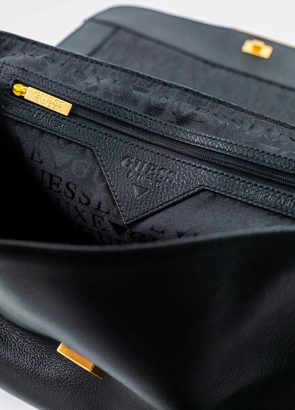 Сумка Guess (249998590)