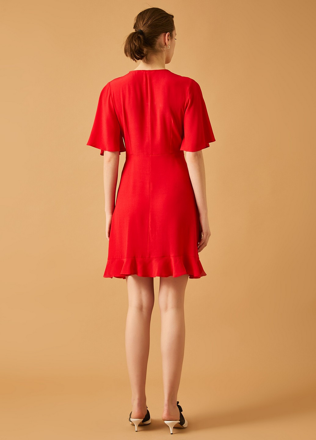 Красное кэжуал платье на запах KOTON однотонное