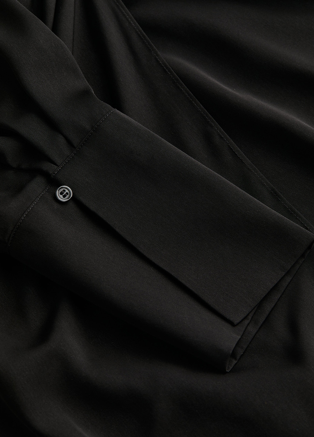 Черное кэжуал платье а-силуэт H&M однотонное