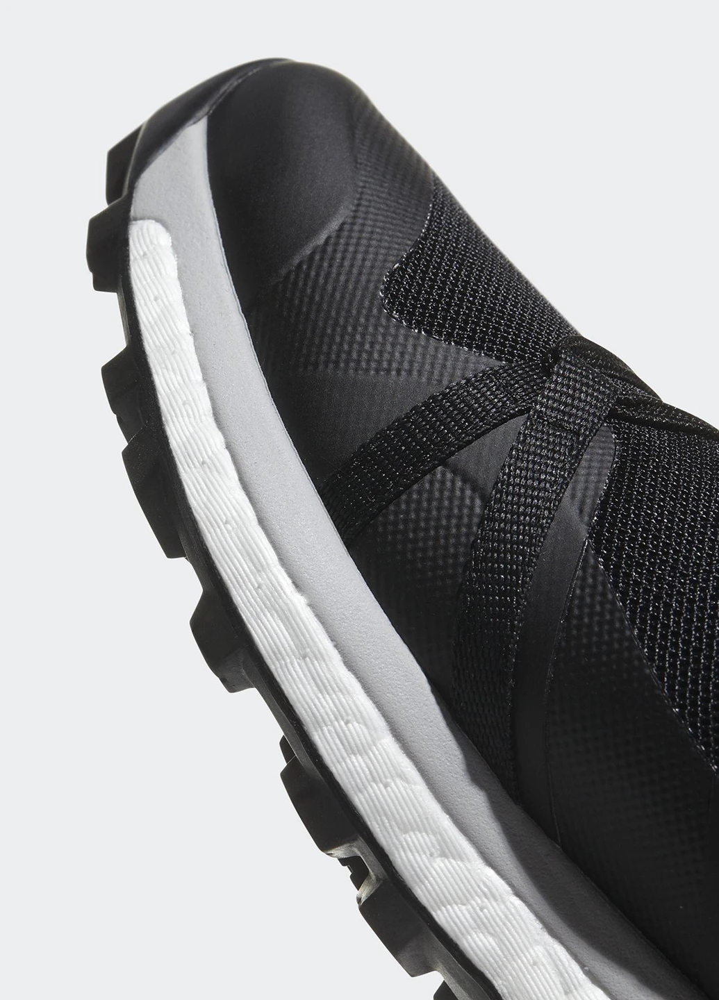 Черные демисезонные кроссовки adidas