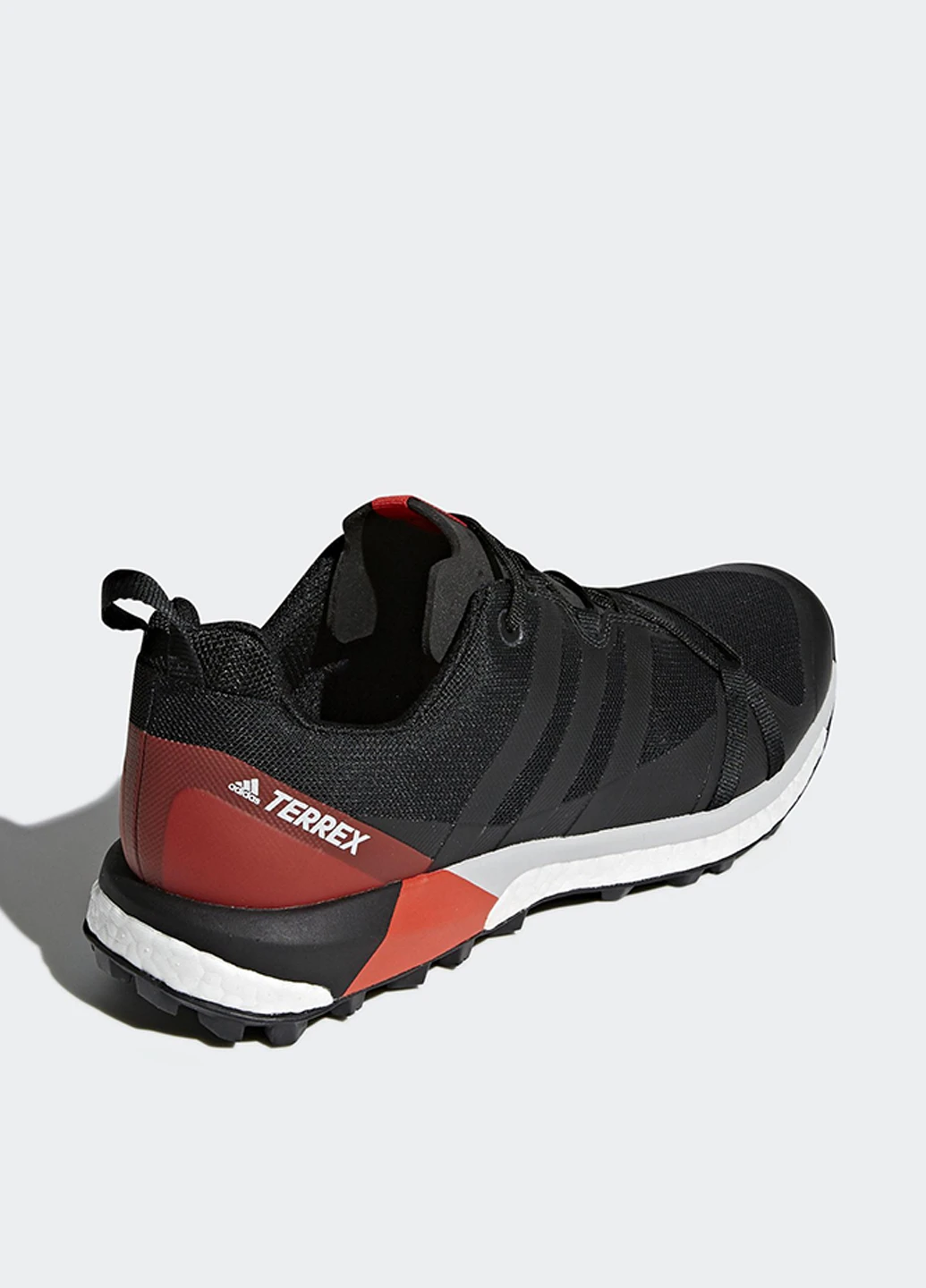 Черные демисезонные кроссовки adidas