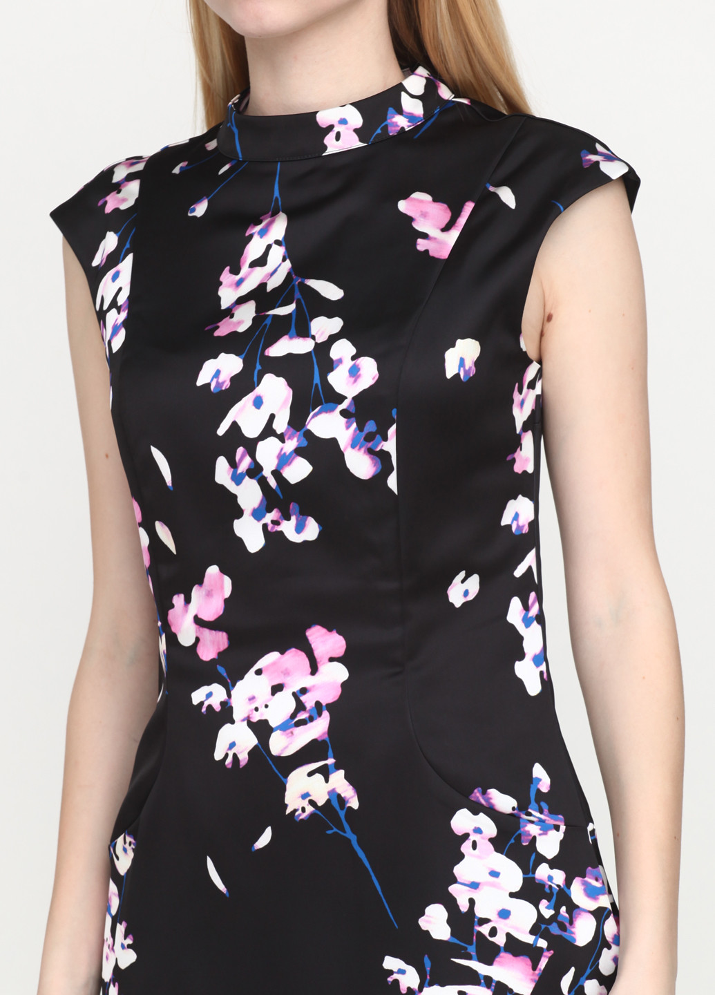 Черное кэжуал платье Guess by Marciano с цветочным принтом