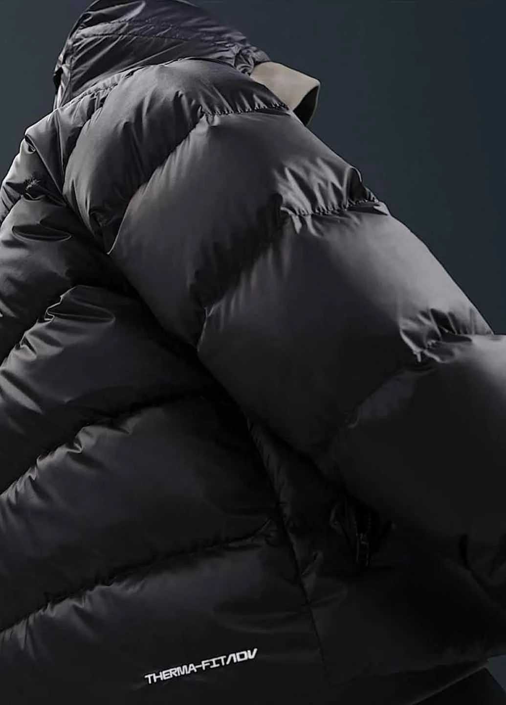 Черная демисезонная куртка hq7790-011 Nike M Windrunner Stmnt Dwn Jkt Black