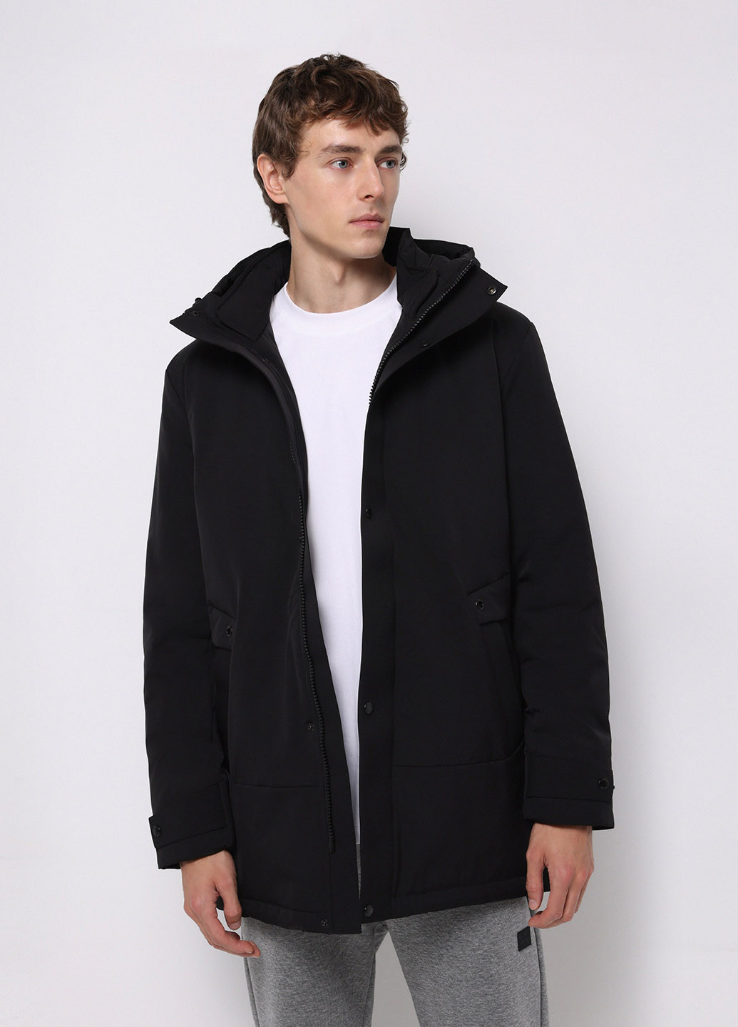 Черная зимняя куртка Colin's