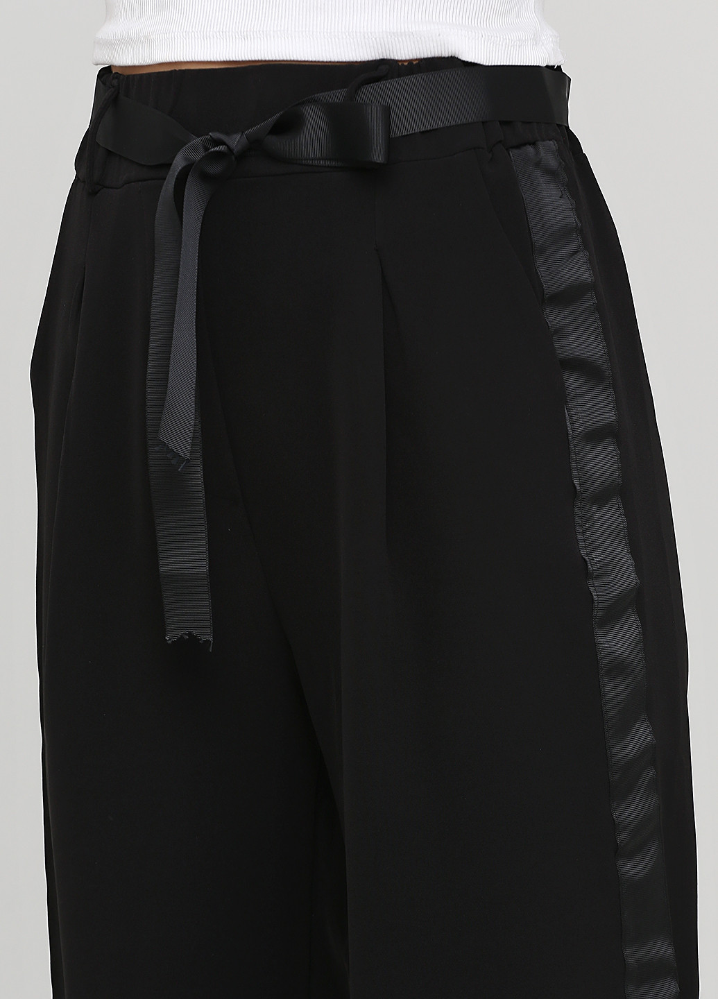 Черные кэжуал демисезонные прямые брюки Lumina