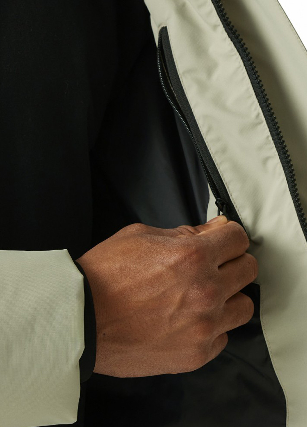 Бежевая зимняя куртка Regatta Hayleyn