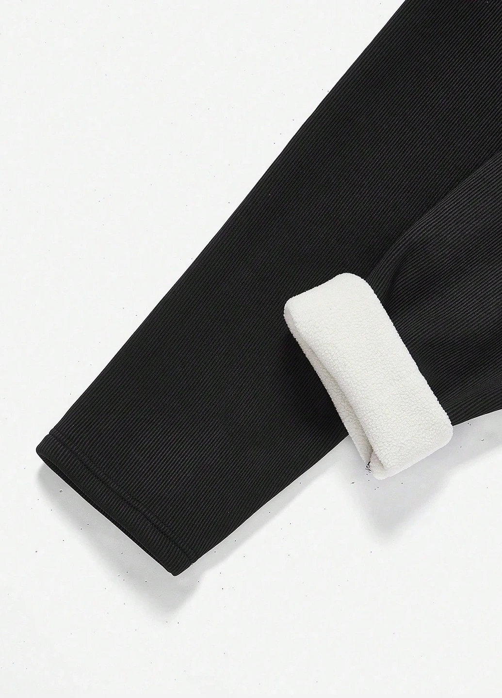 Черные зимние леггинсы SHEIN