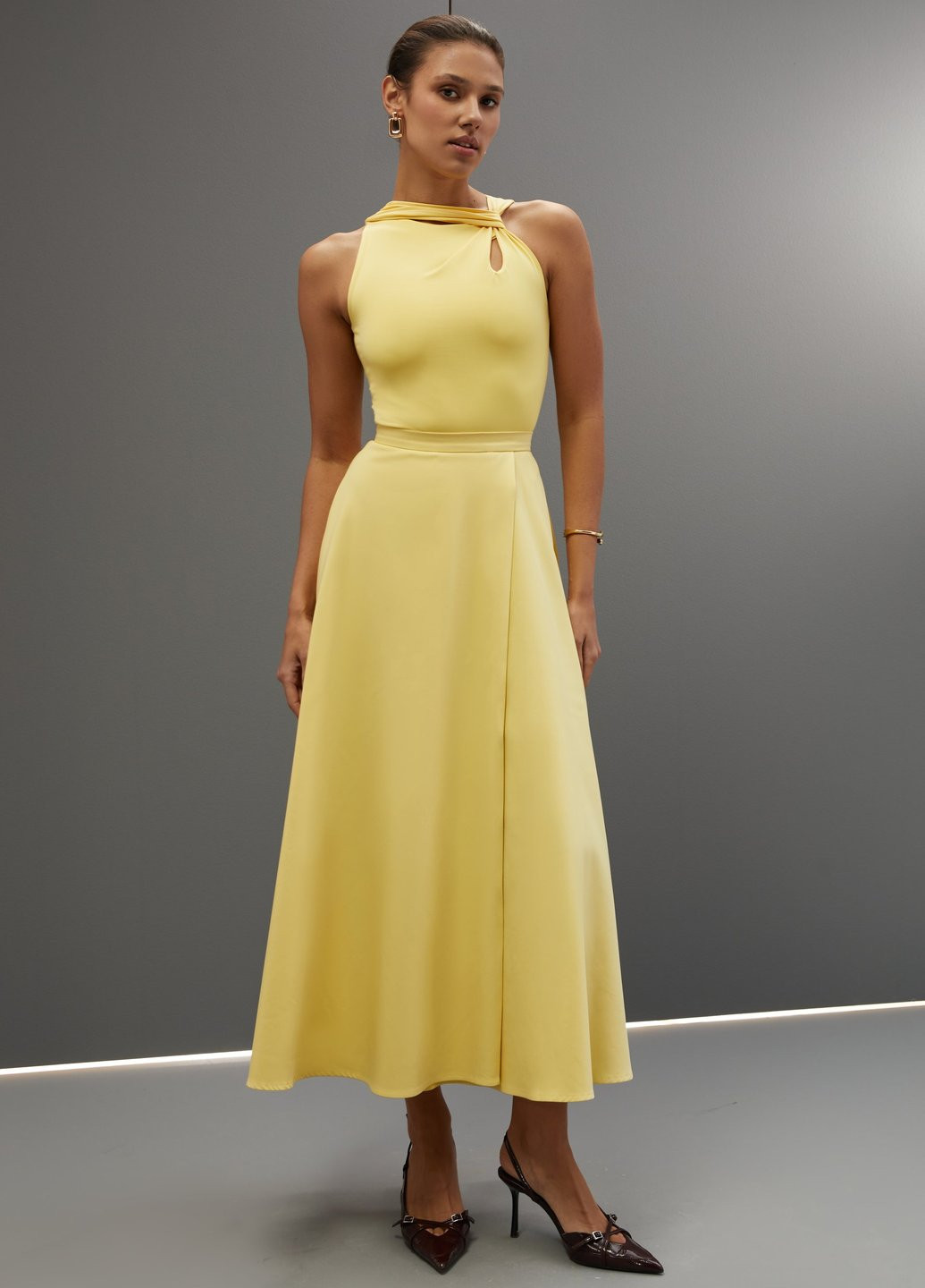 Желтая кэжуал однотонная юбка Gepur клешированная